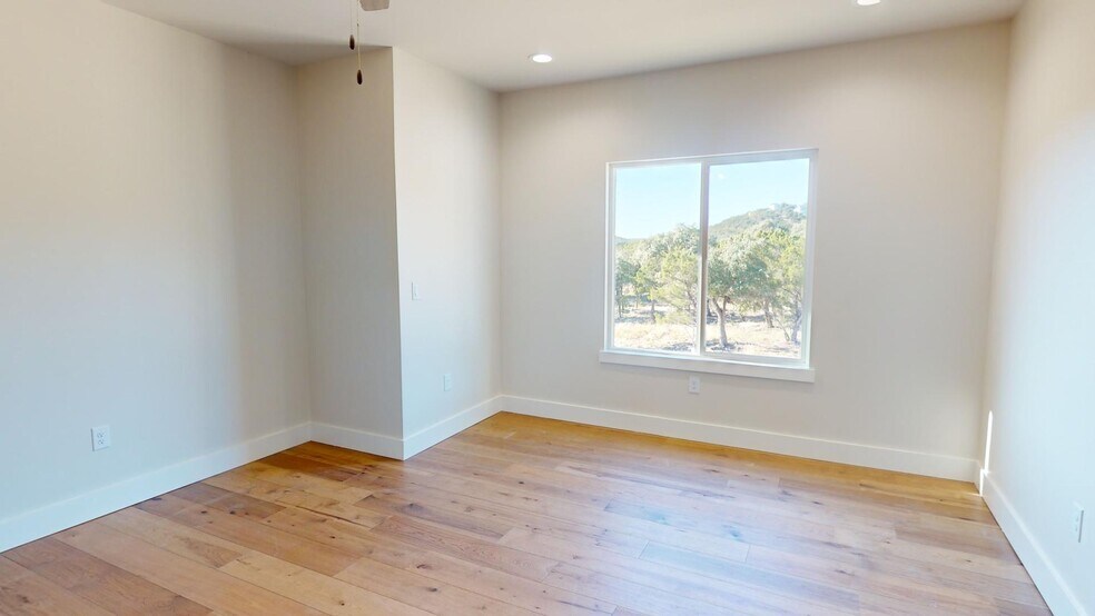 More Photos Of 18213 Gregg Bluff Rd, Jonestown Land For Sale