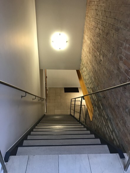 More Photos Of 1052 W Fulton Market, Chicago Loft Creative Space For Lease