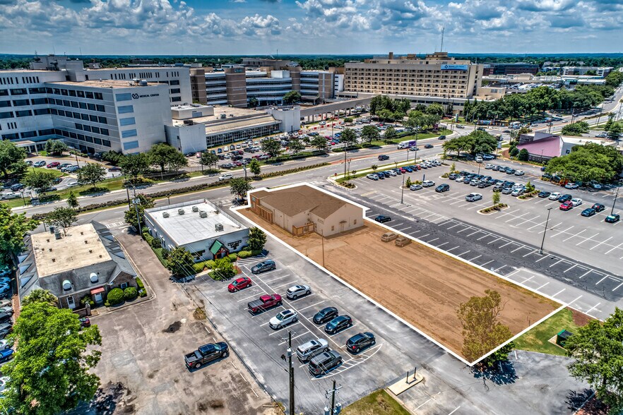 More Photos Of 909 15th St, Augusta Medical For Sale