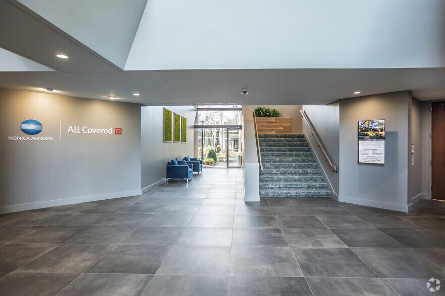 More Photos Of 1355 Lynnfield Rd, Memphis Office For Lease