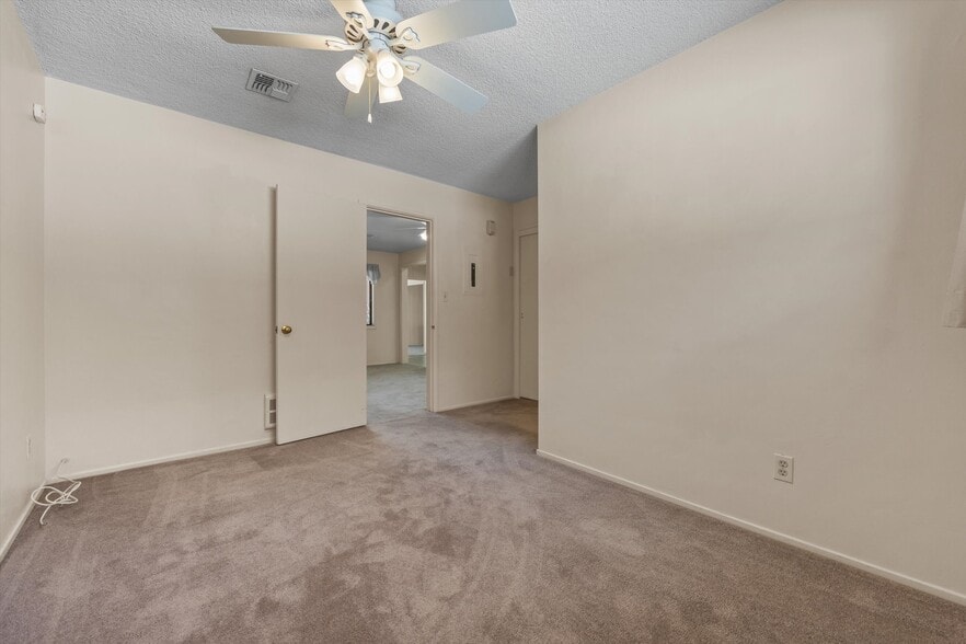 More Photos Of 16 Tobias St, Kernville Storefront Retail Residential For Sale