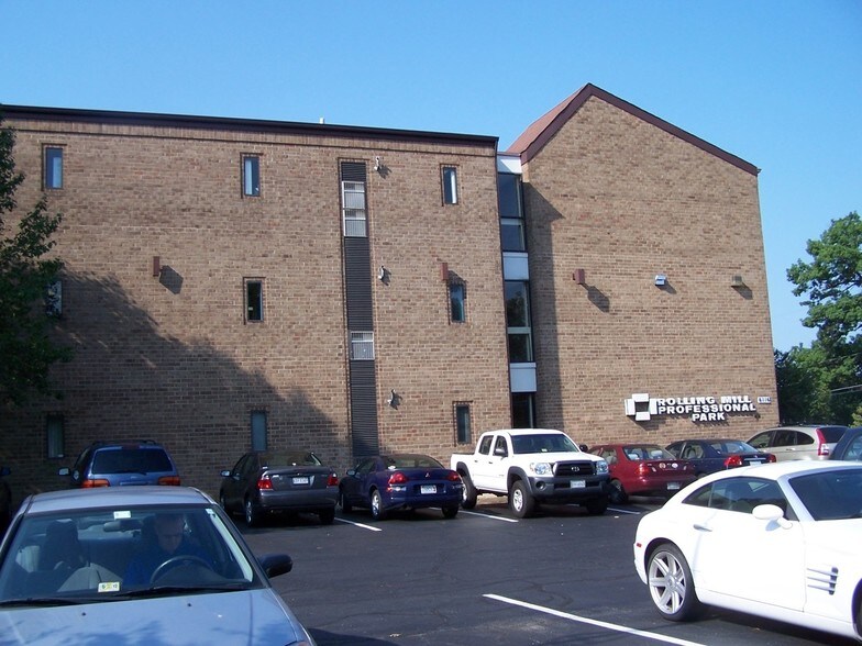 Primary Photo Of 6116 Rolling Rd, Springfield Medical For Lease