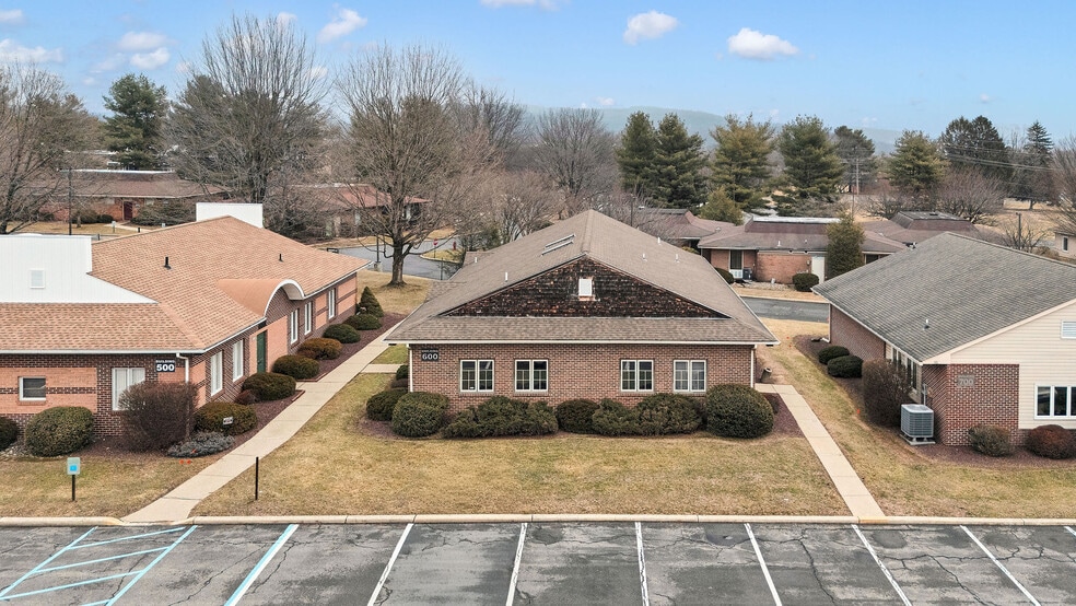 Primary Photo Of 600 Coventry Dr, Phillipsburg Medical For Sale
