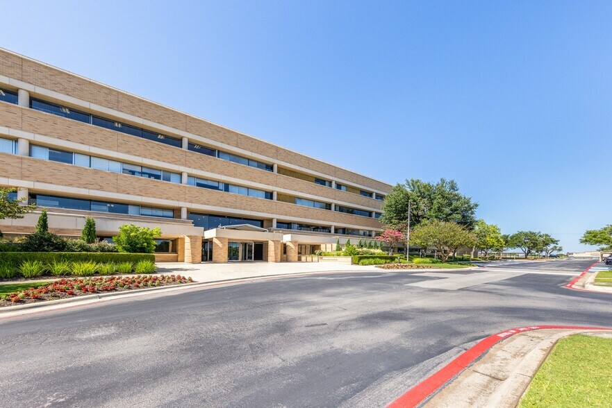 Primary Photo Of 101 W Louis Henna Blvd, Austin Office For Lease