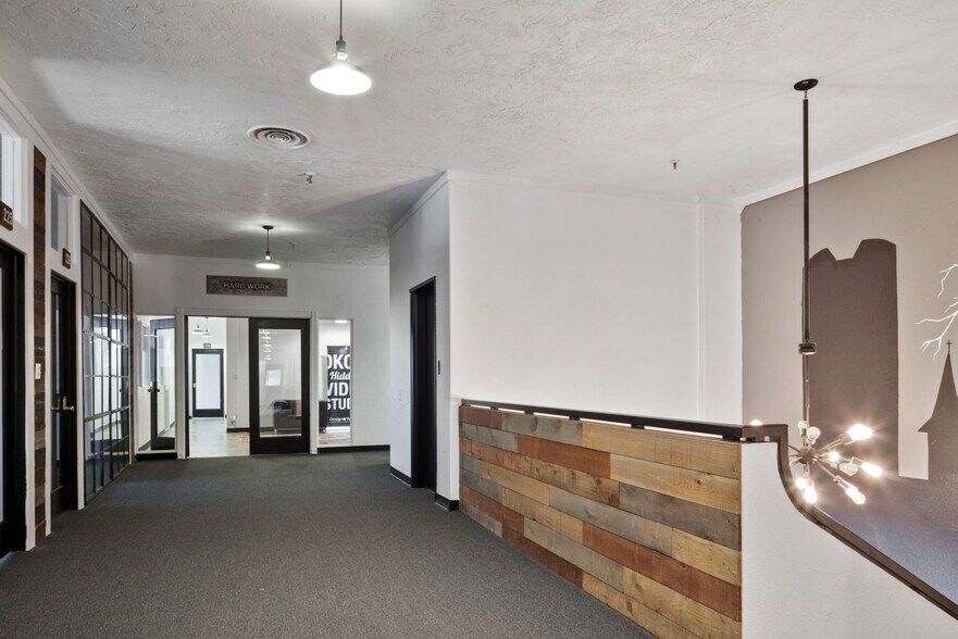 More Photos Of 11 NE 11th St, Oklahoma City Warehouse For Sale
