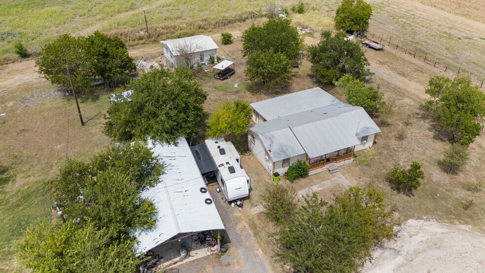 More Photos Of 19016 FM 973 N, Coupland Flex For Sale