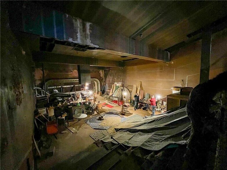 More Photos Of 118 N Main St, Butler Restaurant For Sale