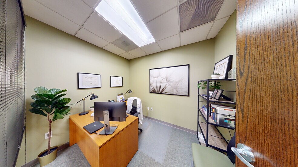 More Photos Of 101 Cosgrove Hill Ave, Chapel Hill Medical For Sale
