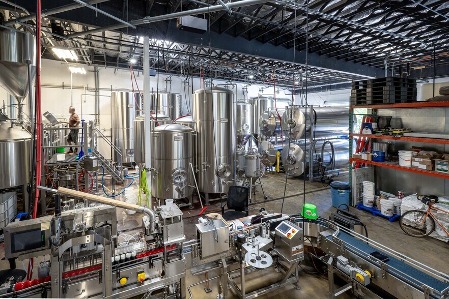 More Photos Of 110 Spring Hill Dr, Grass Valley Manufacturing For Lease