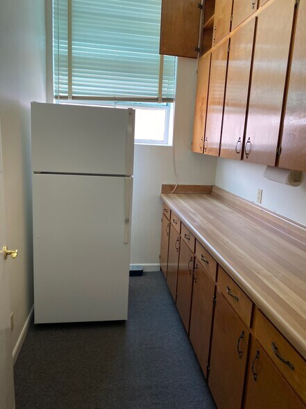 More Photos Of 834 3rd St, Rosenberg General Retail For Lease