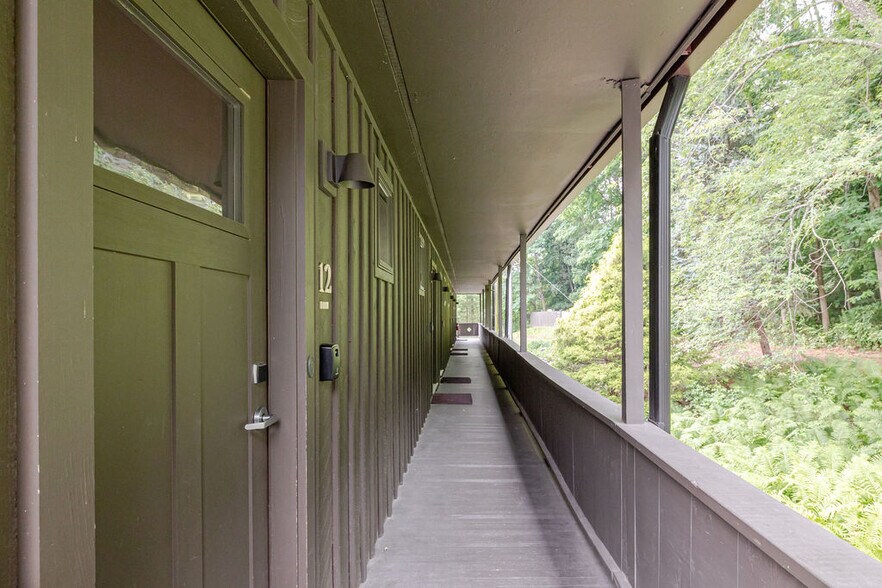 More Photos Of 37 Catamount Rd Hillsdale, Hillsdale Hotel For Sale