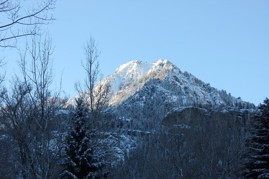 More Photos Of 118 6TH Ave, Ouray Hotel For Sale