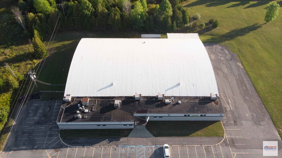 More Photos Of 28 N Bowl Ln, Plattsburgh Sports And Entertainment For Sale