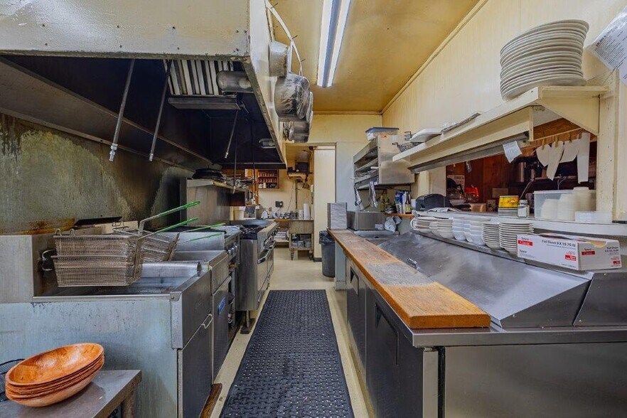 More Photos Of 3030 Oregon Ave, Bandon Restaurant For Sale