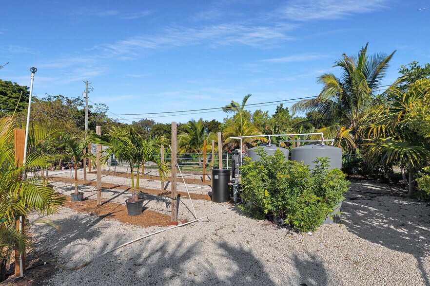 More Photos Of 27001 Overseas Hwy, Cudjoe Key Garden Center For Sale