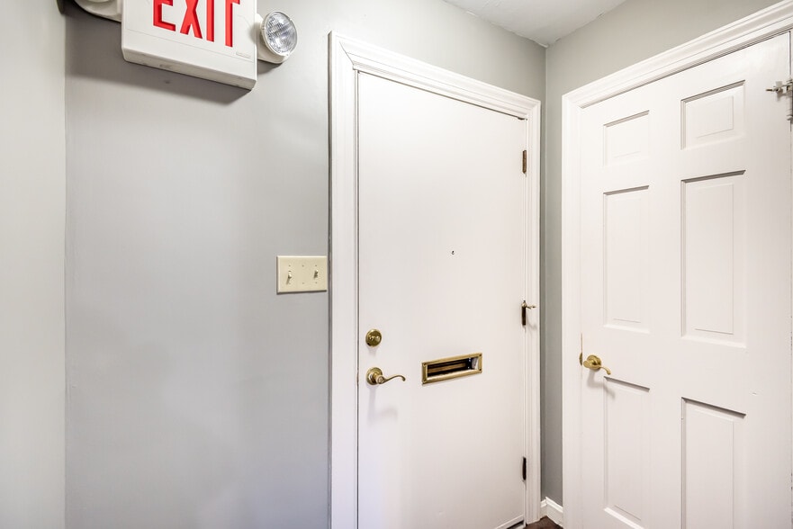 More Photos Of 3386 N State Route 123, Lebanon Office For Sale
