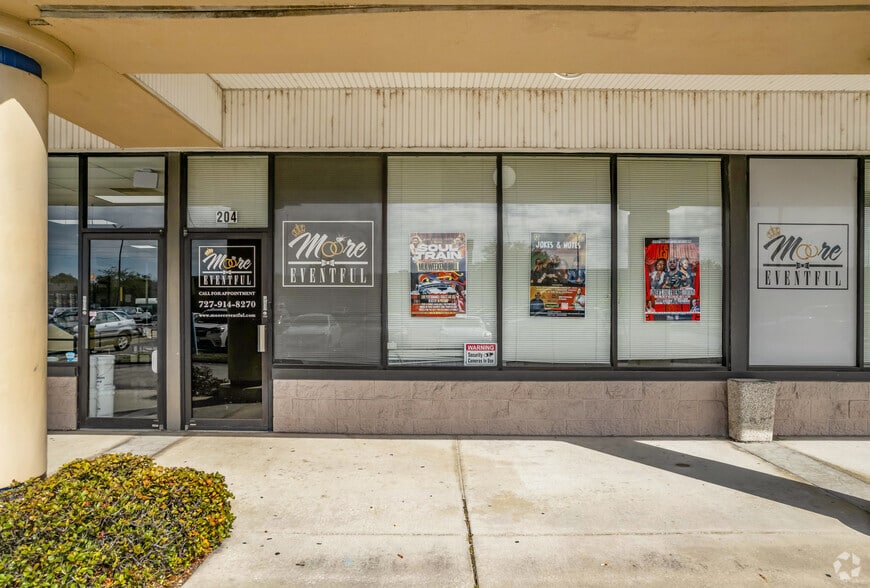 More Photos Of 11141 US Highway 19, Clearwater Unknown For Lease