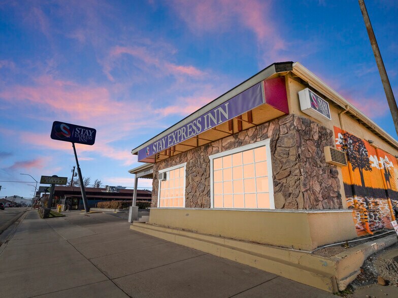 More Photos Of 1349 Idaho St, Elko Hotel For Sale