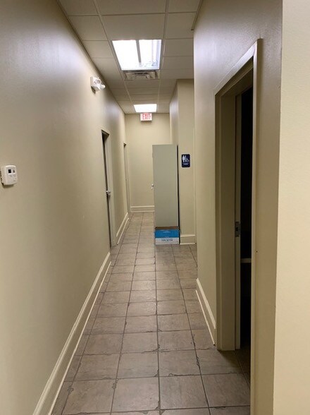 More Photos Of 5702 Mancuso Ln, Baton Rouge Medical For Sale