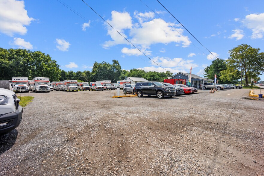 More Photos Of 2516-2518 N Dupont Pky, Middletown Freestanding For Sale