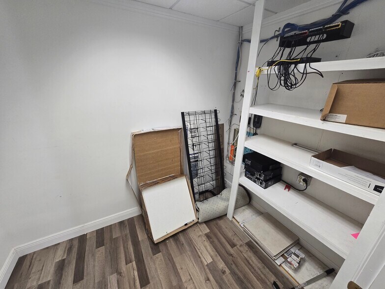 More Photos Of 7434 S Federal Hwy, Port Saint Lucie Office For Lease