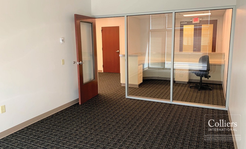 More Photos Of 190 Knox Abbott Dr, Cayce Office For Lease