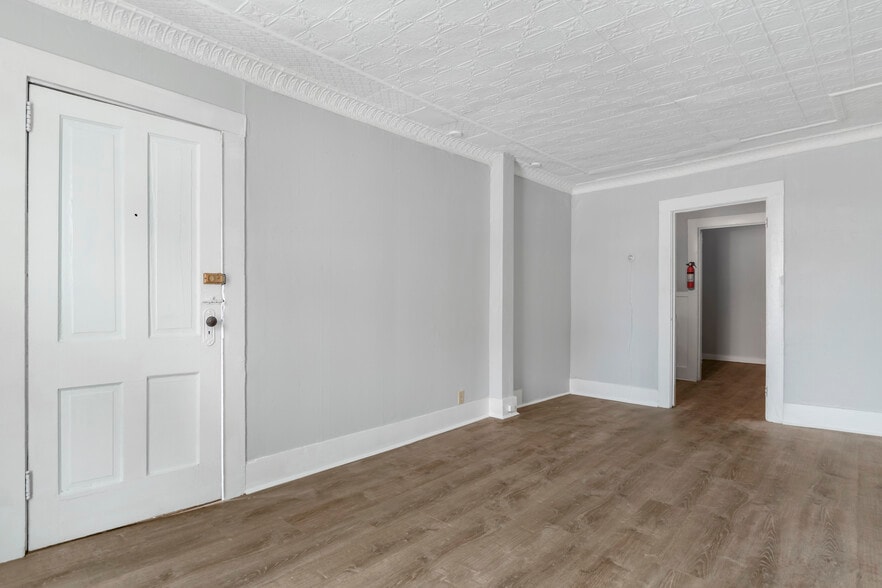 More Photos Of 4 Elm St, Lancaster Apartments For Sale