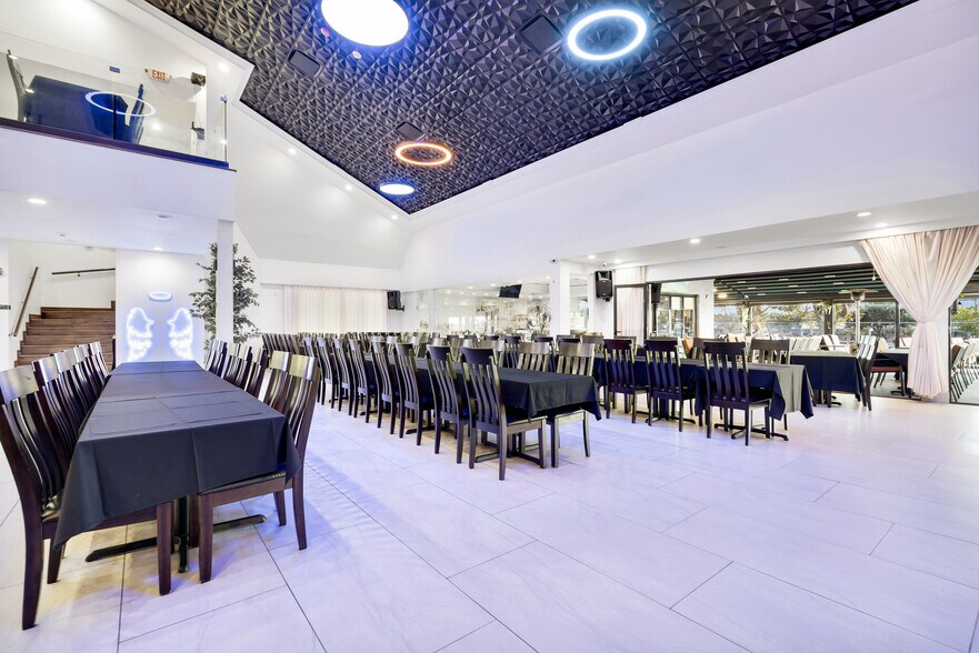 More Photos Of 345 W Foothill Blvd, Upland Restaurant For Sale