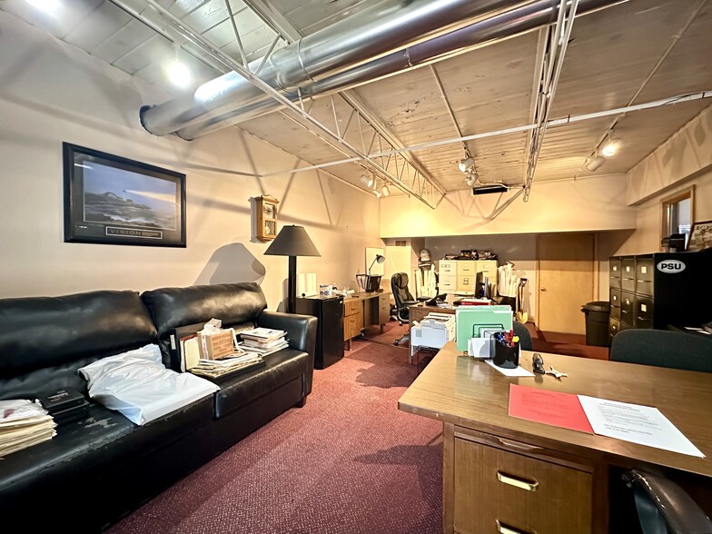 More Photos Of 2821 Garland St, Niles Auto Repair For Sale