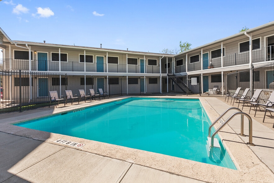 Primary Photo Of 8502 Dryfield Dr, Austin Apartments For Sale