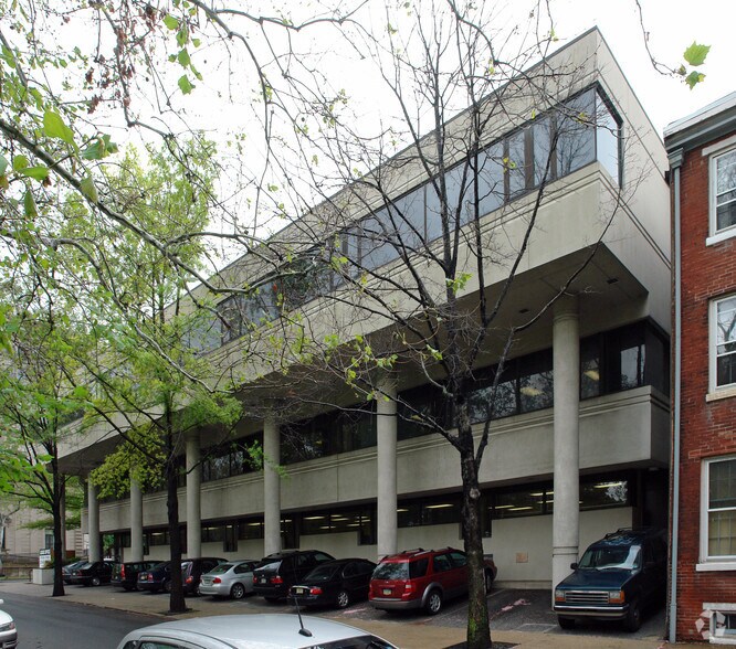 More Photos Of 238-242 N 22nd St, Philadelphia Office For Lease