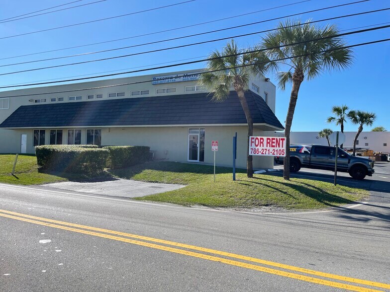 More Photos Of 6450-6464 NW 77th Ct, Miami Industrial For Lease