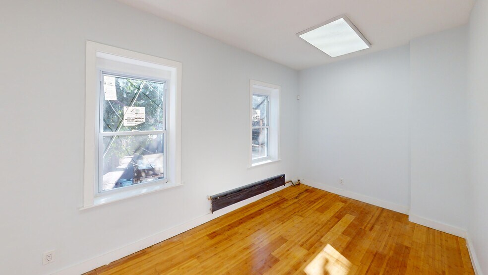 More Photos Of 484 Kings Hwy, Brooklyn General Retail For Lease
