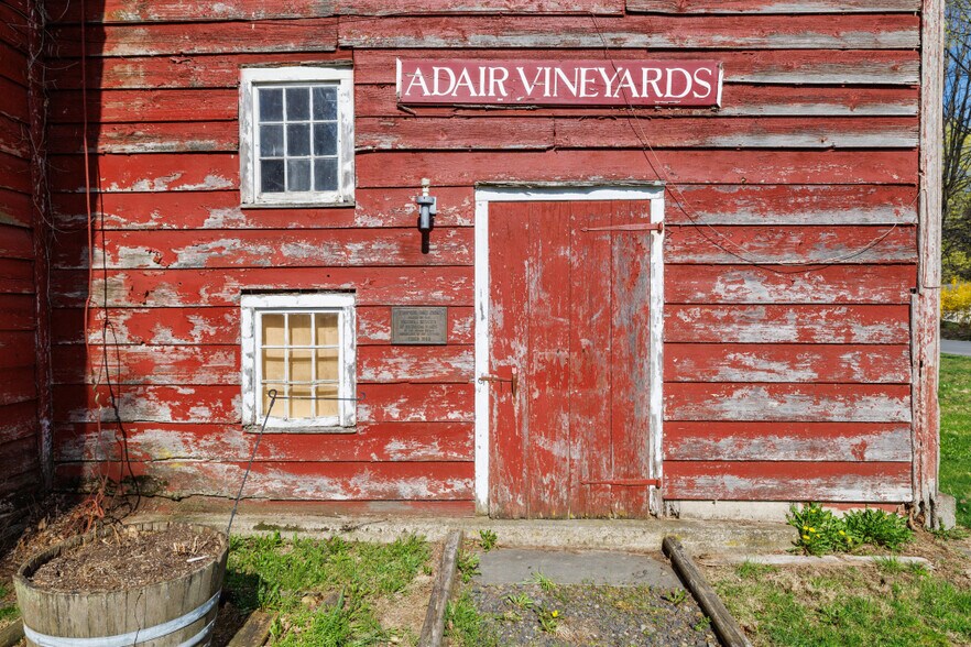 More Photos Of 52 Allhusen Rd, New Paltz Winery Vineyard For Sale