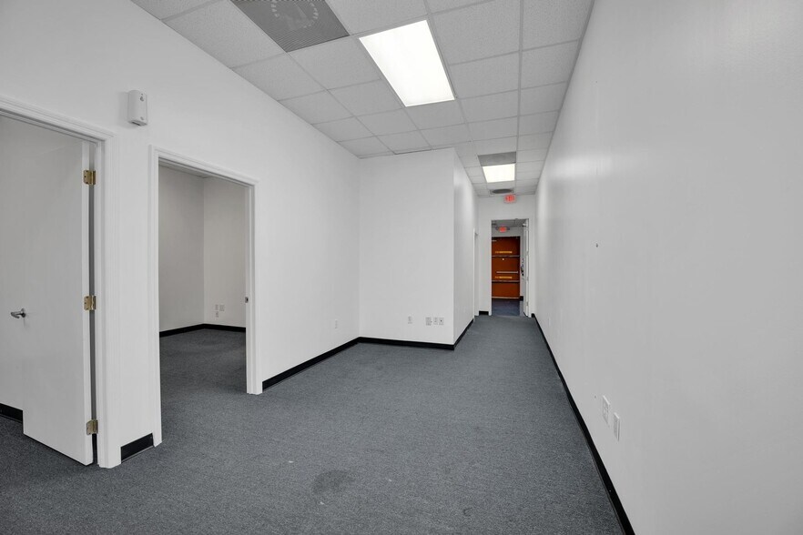 More Photos Of 13300 NW 27th Ave, Opa-locka Restaurant For Lease