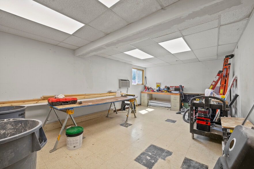 More Photos Of 537 2nd St, Havre Hotel For Sale