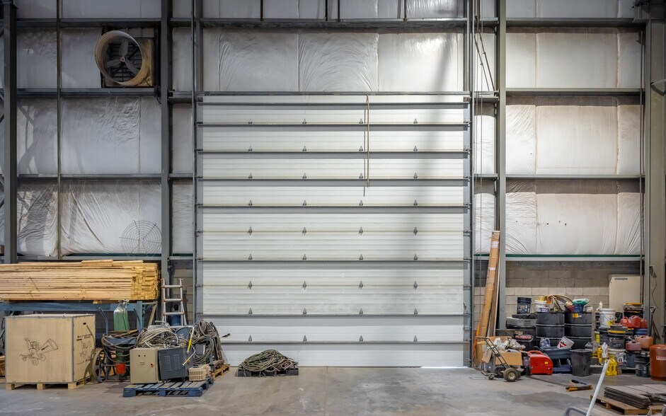 More Photos Of 29781 Fraser Hwy, Abbotsford Warehouse For Lease