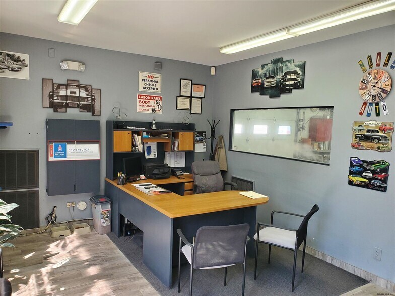 More Photos Of 2127 Central Ave, Schenectady Auto Repair For Sale