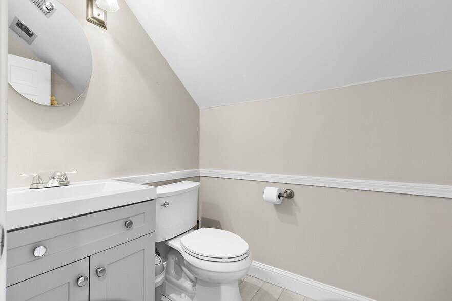 More Photos Of 345 Boston Post Rd, Sudbury Office For Lease