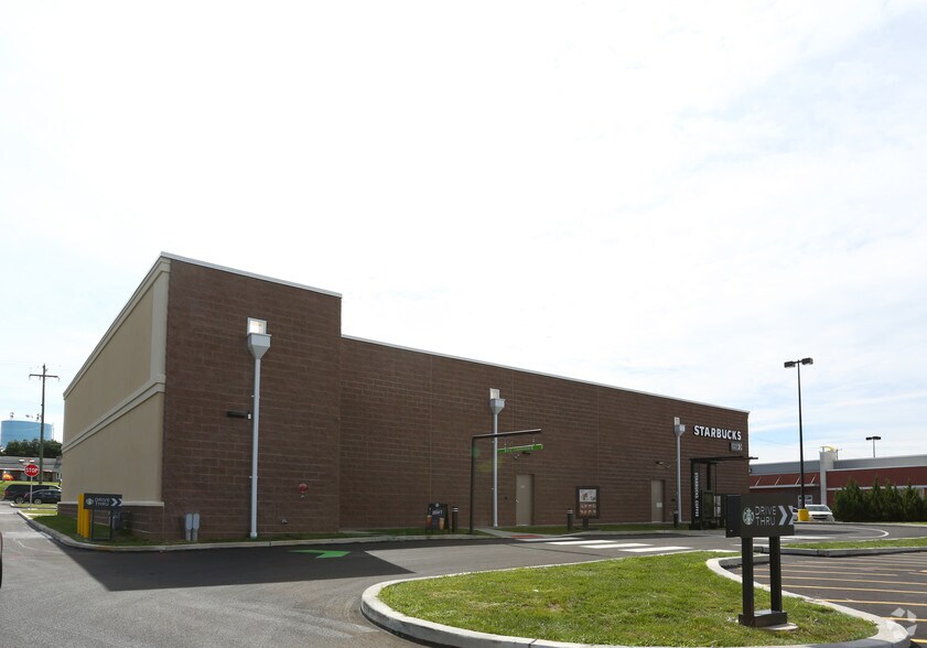 More Photos Of 800 Commons Dr, Oxford Unknown For Lease