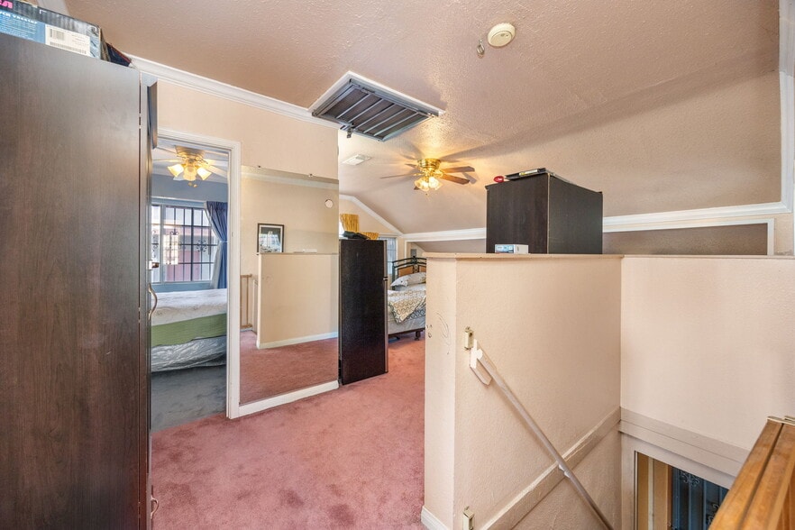 More Photos Of 451 E Vernon Ave, Los Angeles Hotel For Sale