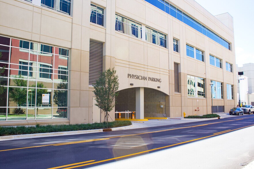 More Photos Of 205 Saint Clair Ave SW, Huntsville Healthcare For Lease