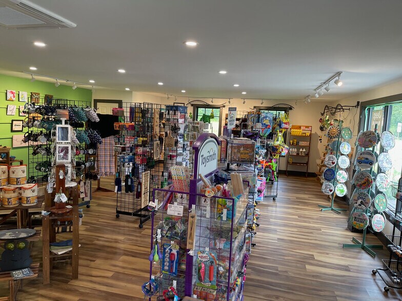 More Photos Of 7 Ferry Rd, South Hero Storefront For Sale