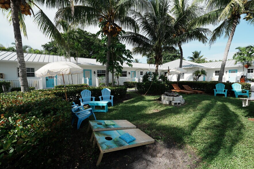 More Photos Of 2502 Tamarind Dr, Hutchinson Island Hotel For Sale