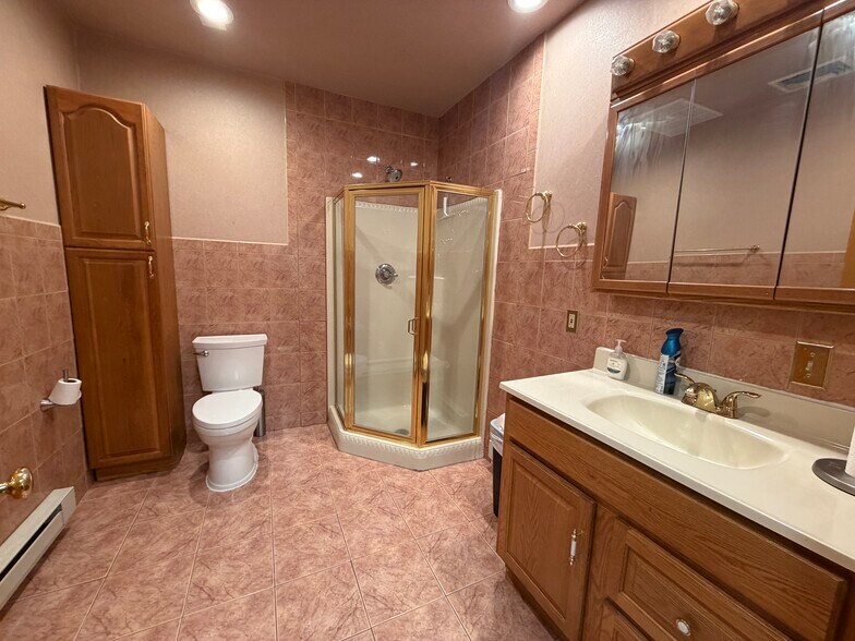 More Photos Of 1282 N Broad St, Hillside Loft Creative Space For Lease