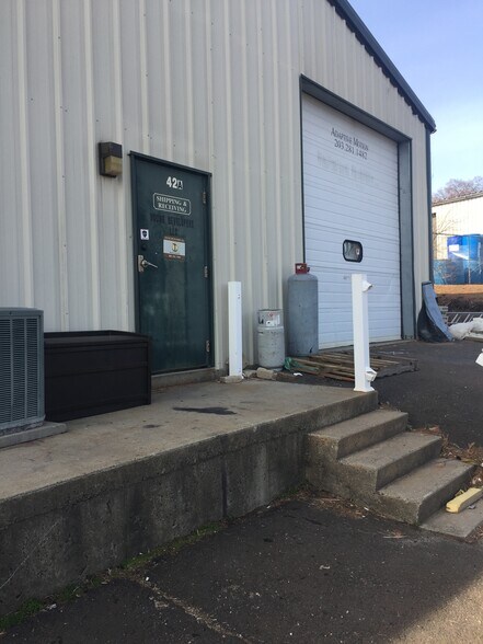 More Photos Of 42 Crestway, Hamden Warehouse For Sale