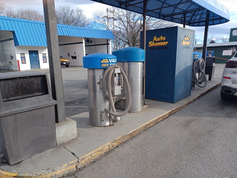 More Photos Of 824 Water St, Fitchburg Carwash For Sale
