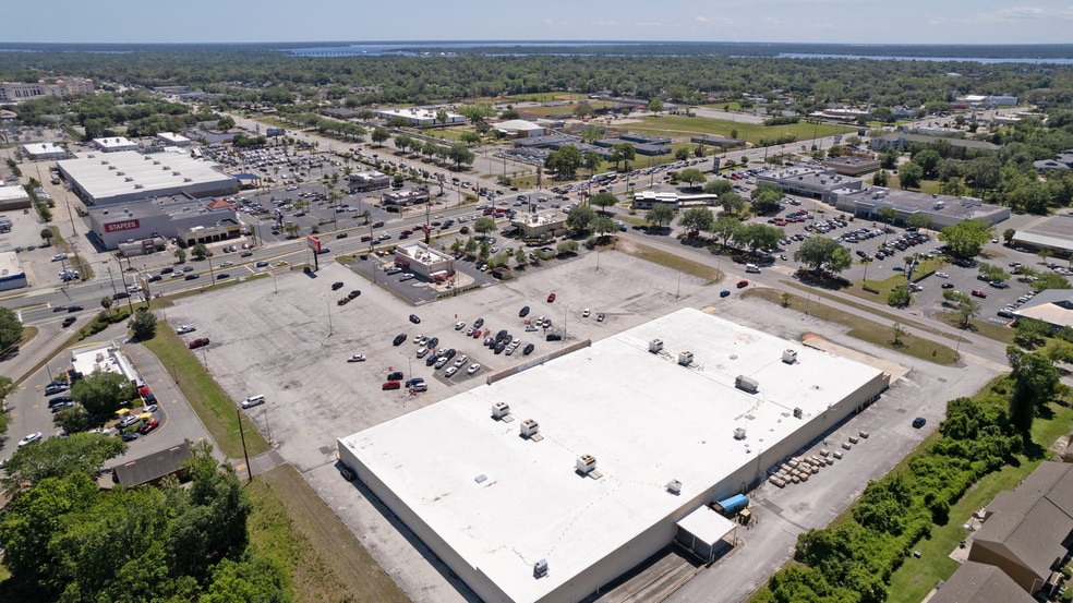 More Photos Of 380 Blanding Blvd, Orange Park Freestanding For Sale