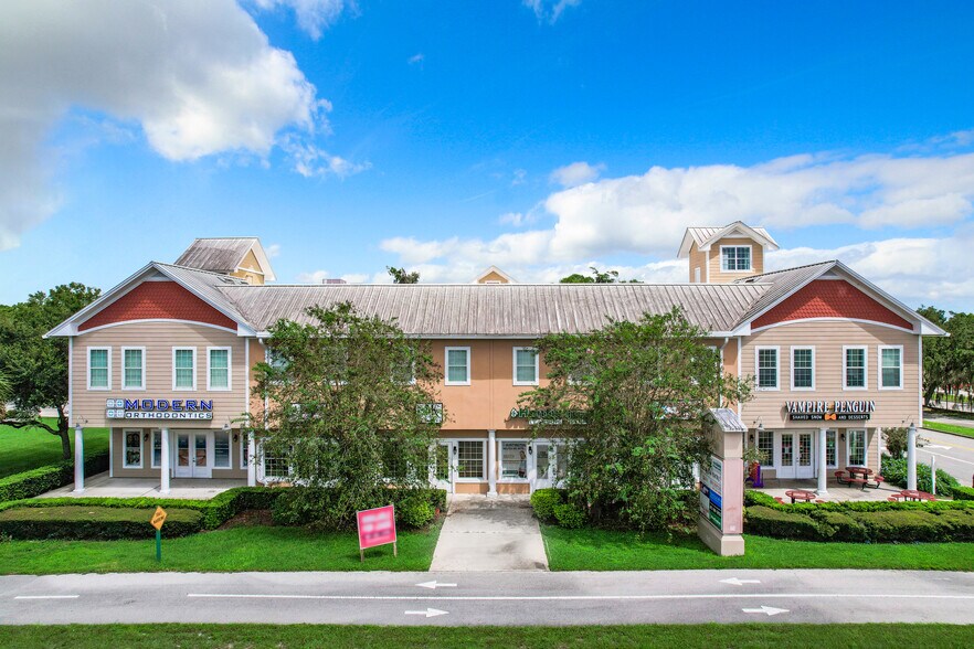 More Photos Of 515 N Park Ave, Apopka Storefront Retail Office For Sale