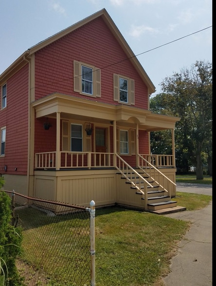 66 Stafford Rd  